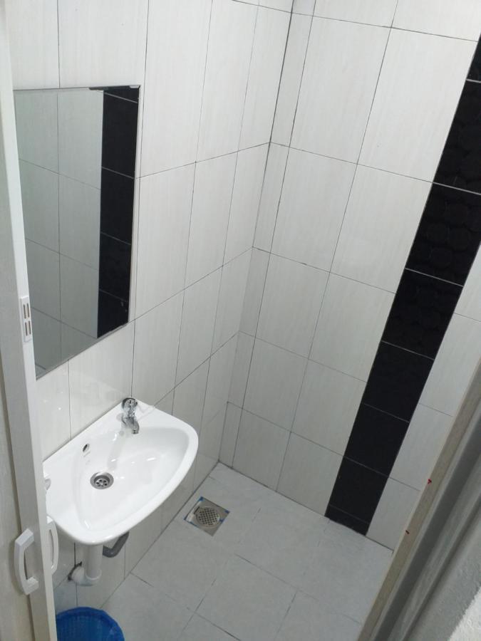 Orange Villa Hotel Near Palm Mall Σερεμπάν Εξωτερικό φωτογραφία