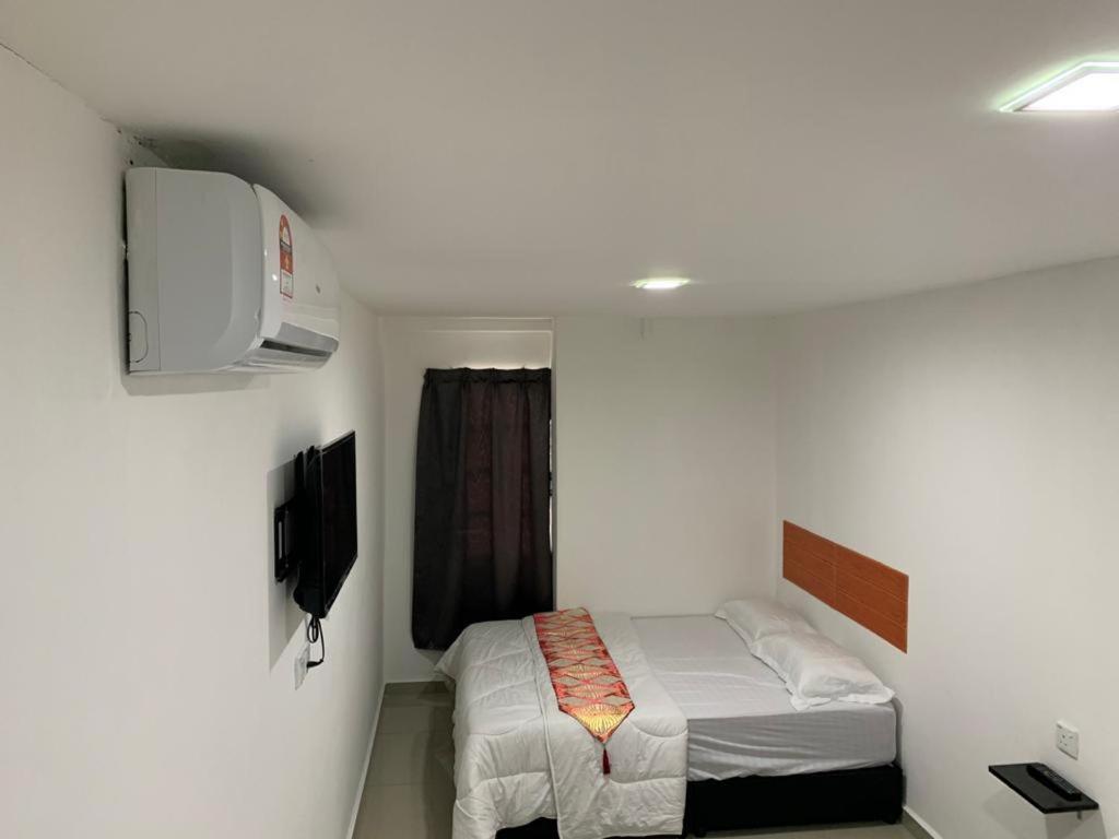Orange Villa Hotel Near Palm Mall Σερεμπάν Εξωτερικό φωτογραφία